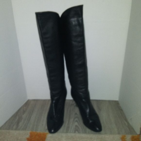 Italian Leather Boots - Picture 7 of 8